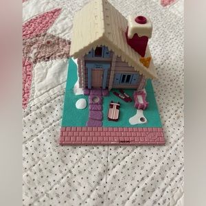POLLY POCKET 1993 SKI LODGE WINTER CHALET BLUEBIRD VINTAGE PLAYSET SHELL